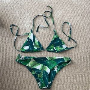 Swimsuit / bikini